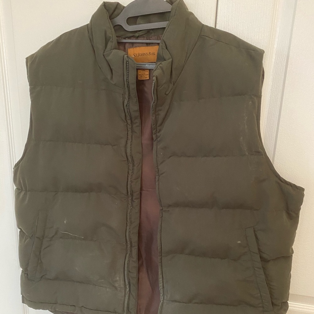 St. John’s Bay outdoors insulated puffer vest.